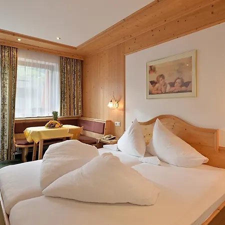 Schwarzer Adler Hippach